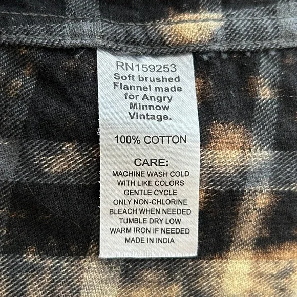 Angry Minnow Vintage Shirt Womens Small Black Bleached Flannel Wild Women Dance - Picture 4 of 12